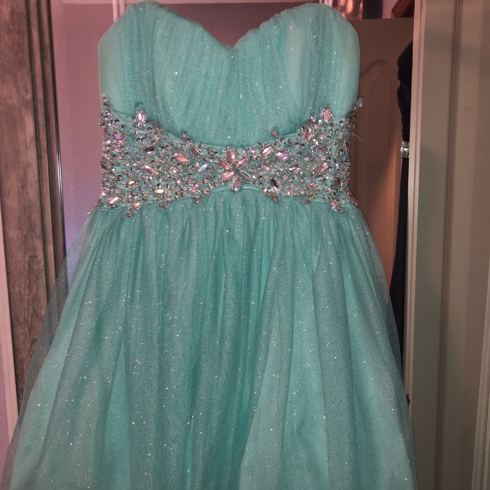 Mint green homecoming dress
